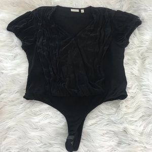 Black short sleeve flounce body suit